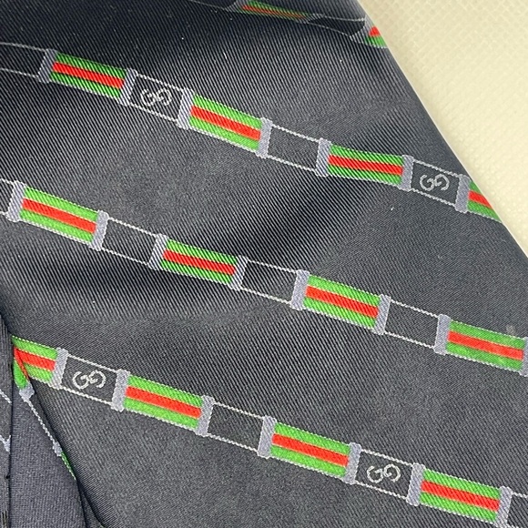 Vintage Gucci Necktie-Rare!  Great condition! - Picture 3 of 7